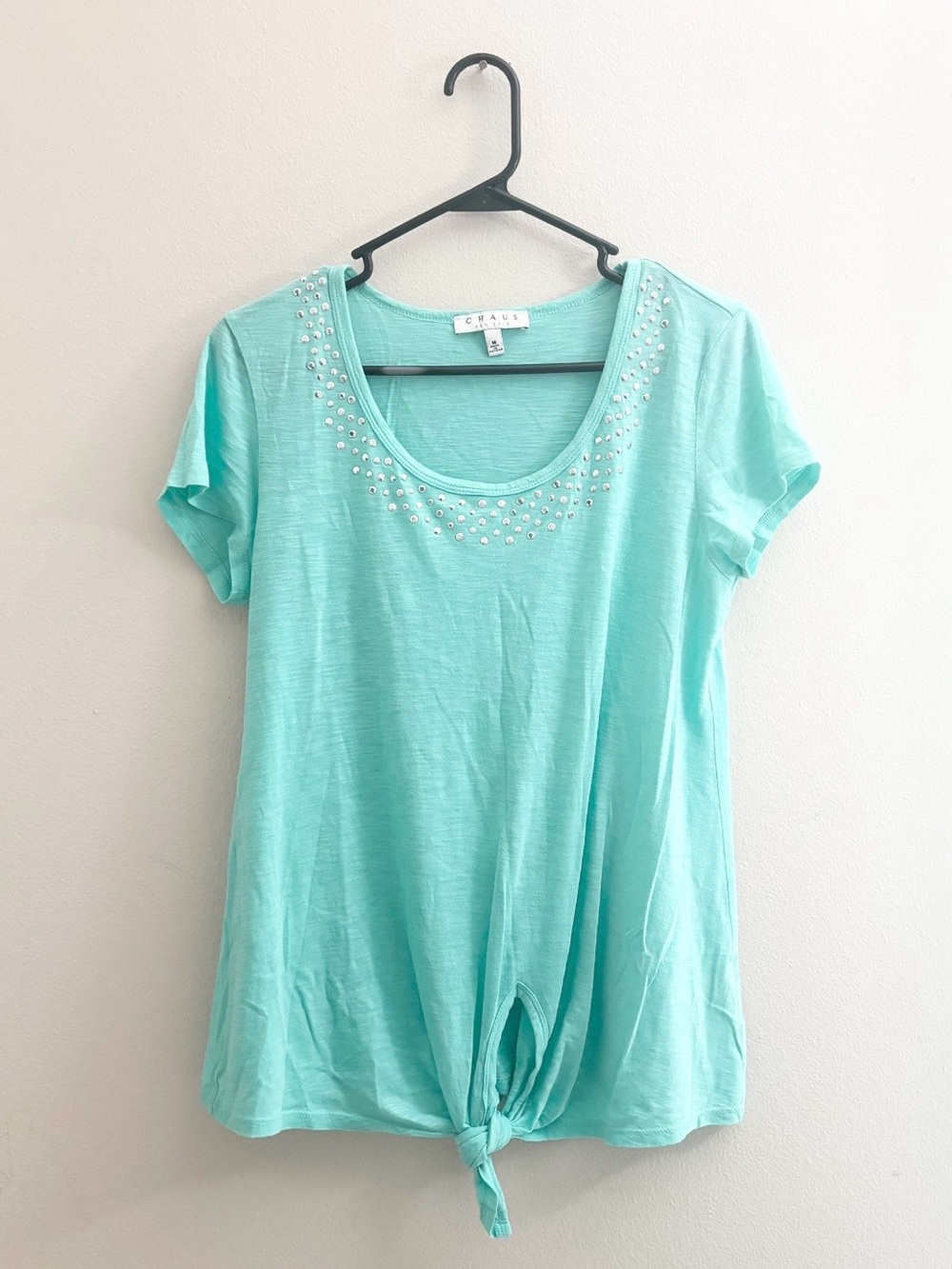 5/$15 🩷 Chaus Aqua Short-Sleeve Studded Scoop Neck Tie-Front Tee